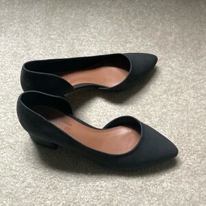 Black block heel pumps